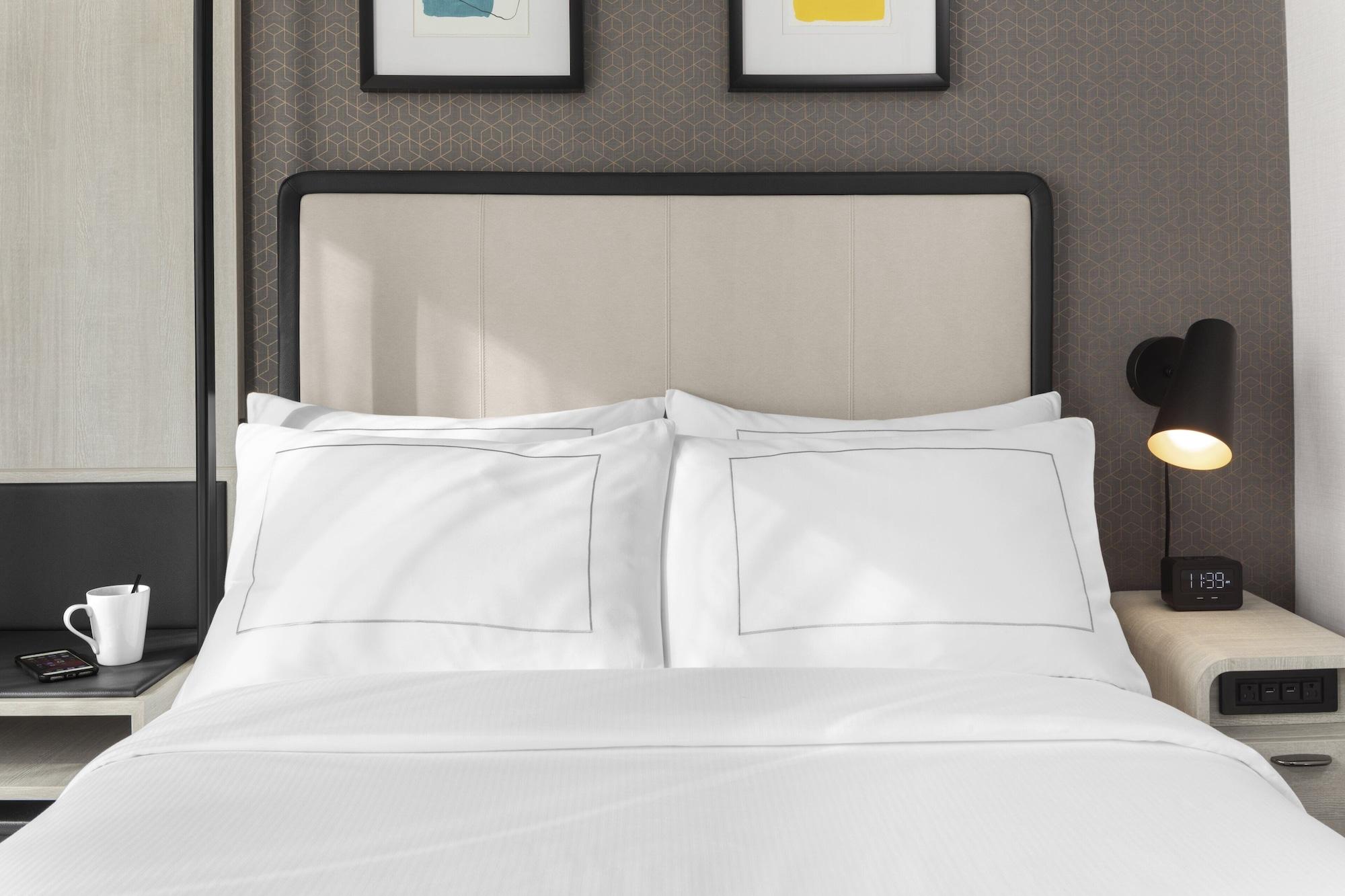 Отель Voco Times Square South New York By Ihg Экстерьер фото